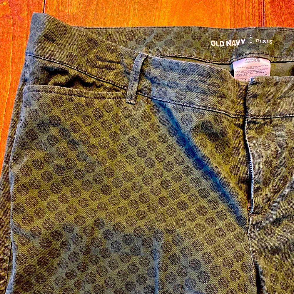 Old Navy Capri Polka Dot Pants